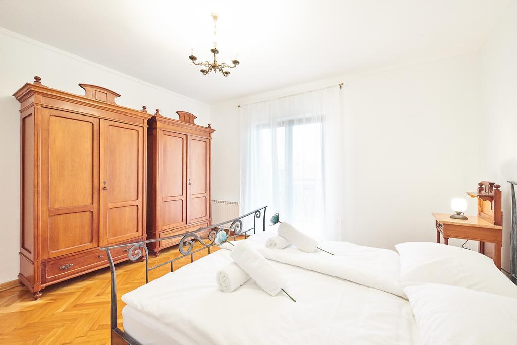 Apartment Bella ウマグ エクステリア 写真